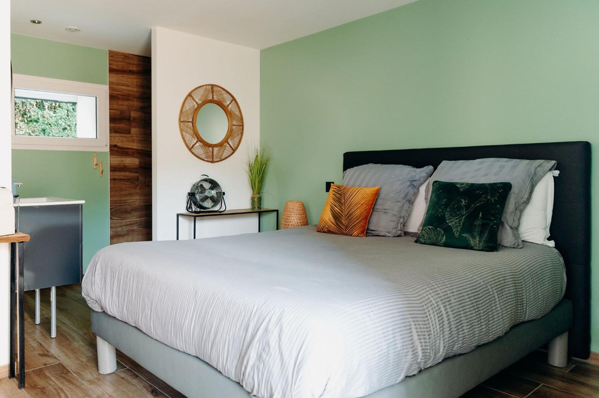 La Villa D'Helene 2 - Chambres D'Hotes Bnb Et Appartements - 클뤼스 외부 사진