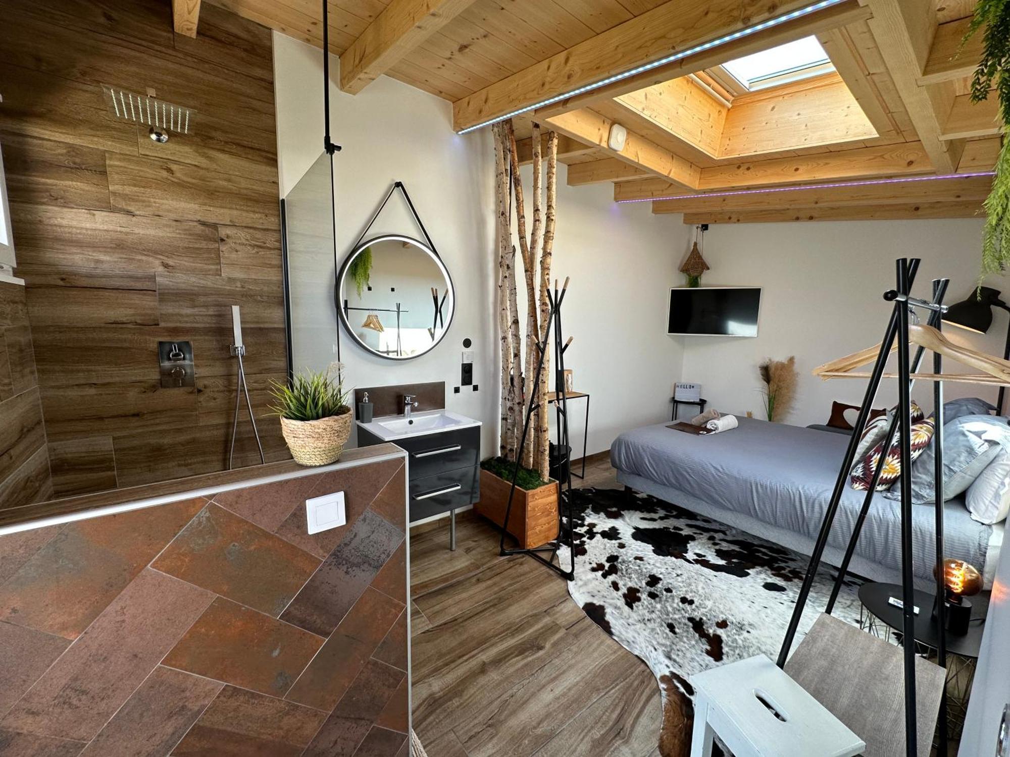 La Villa D'Helene 2 - Chambres D'Hotes Bnb Et Appartements - 클뤼스 외부 사진